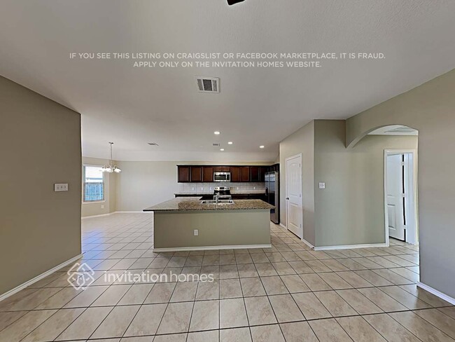 Photo - 539 Clearlake Dr