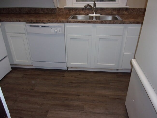 Photo - 430 Keenan Ave