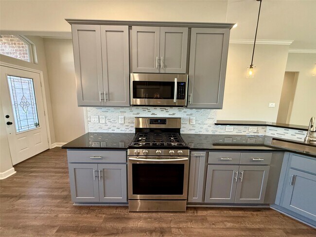 Photo - 9206 Anna St