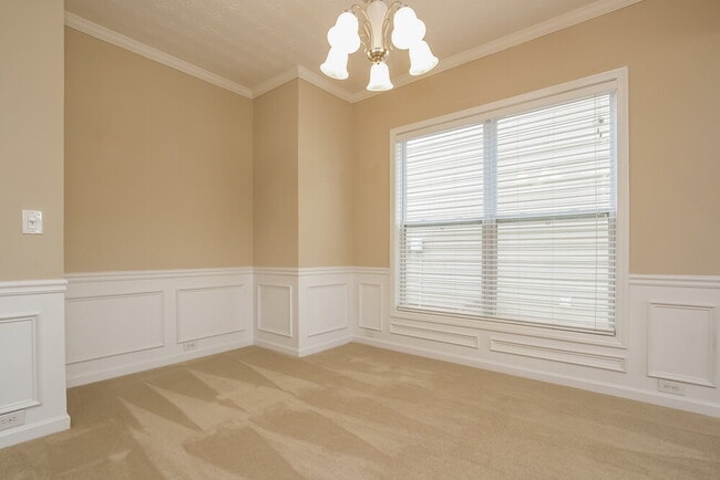 Photo - 900 Gardenia Curve