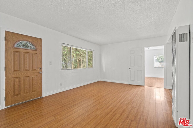 Photo - 616 Vernon Ave Unit 1