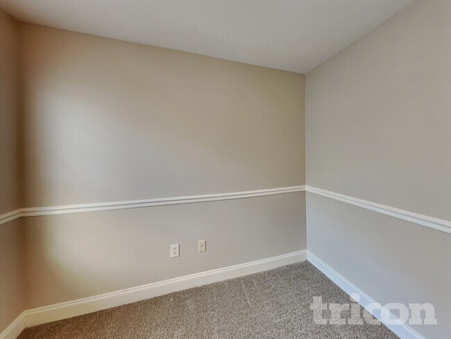 Photo - 621 Savannah Dr