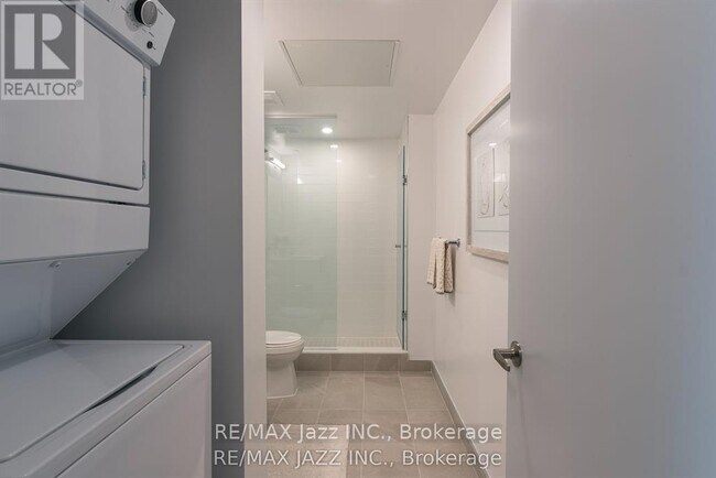 Photo - 80 Bond St E Unit 1522