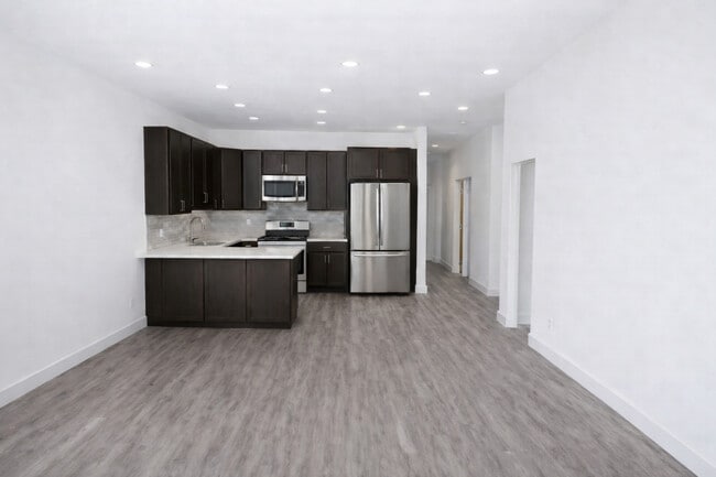 Photo - 3340 W Evergreen Ave Unit 2F