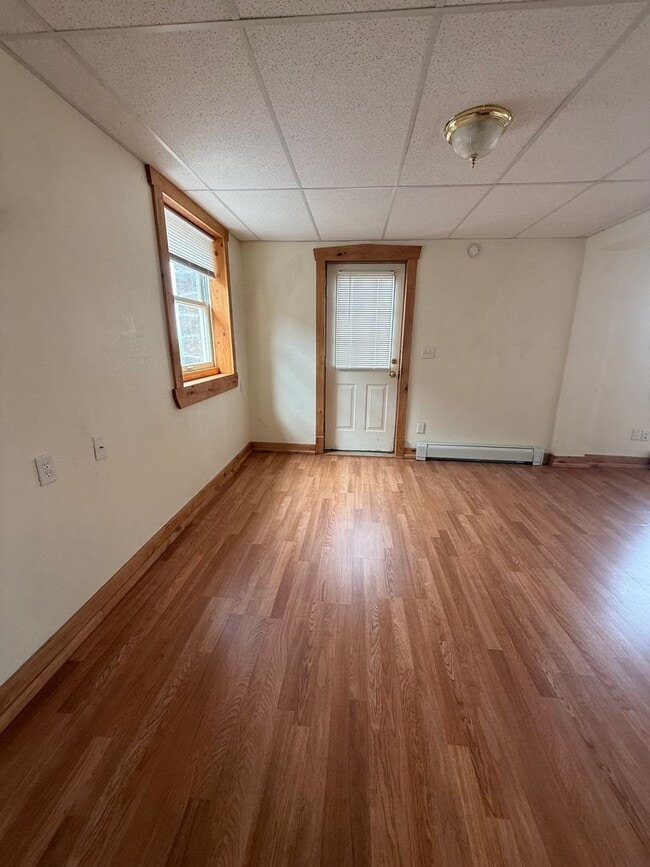 Building Photo - 410 N Washington St Unit 410 N Washington Basement