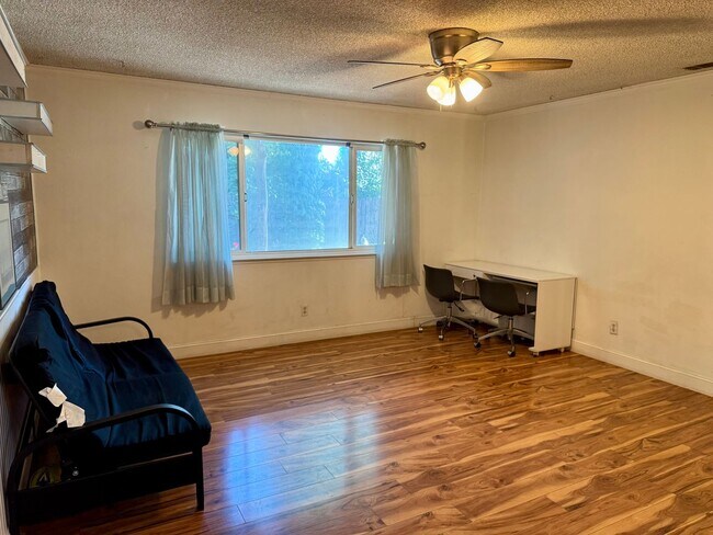 Photo - 3 Bedroom / 2 Bath House in East North Merced