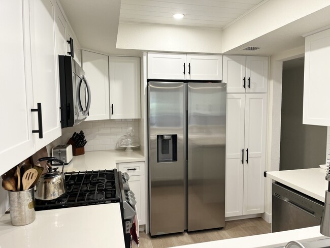 Photo - 231 Bethany Rd Unit 105