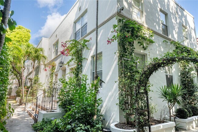 Building Photo - 726 Meridian Ave Unit 5 Rental