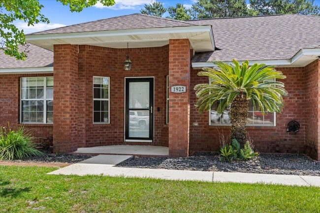 Photo - 1922 Coral St