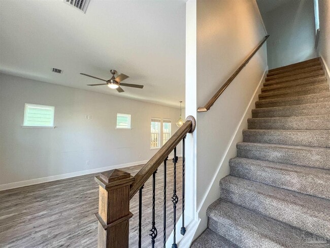 Photo - 949 W Gregory St