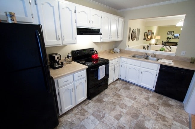 Kitchen - River's Edge