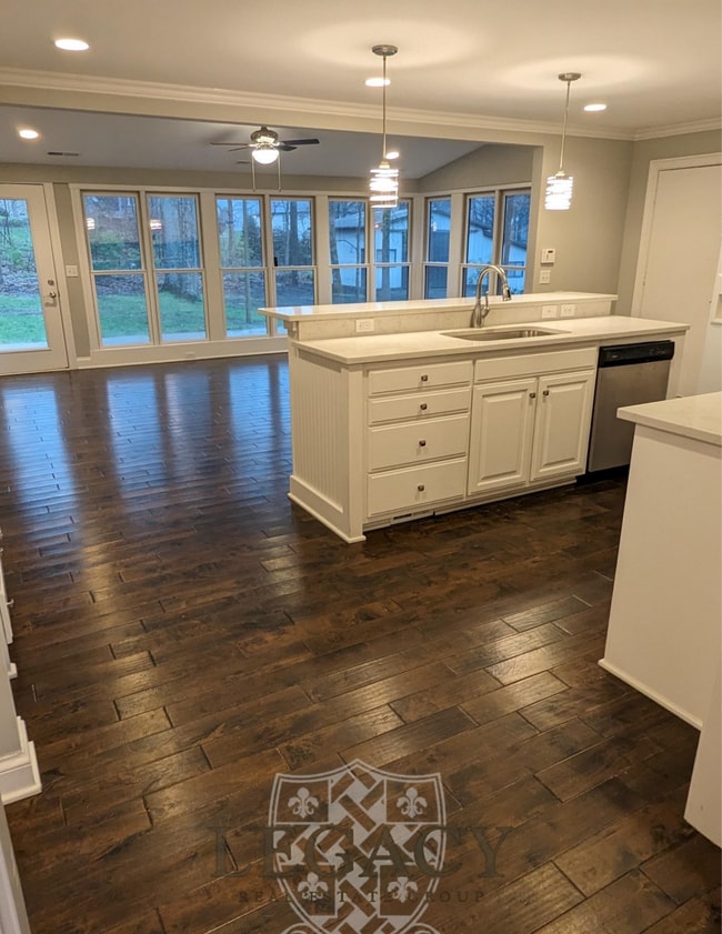 Photo - 9919 Maxwell Ln