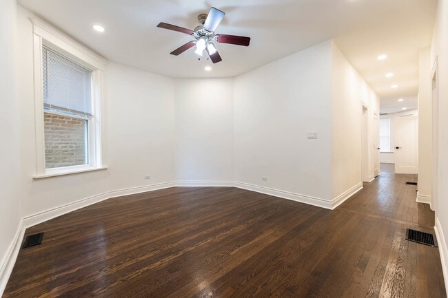 Photo - 1511 W Garfield Blvd