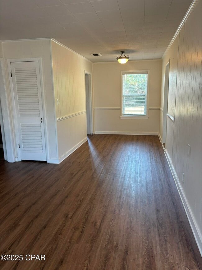 Photo - 427 S Macarthur Ave