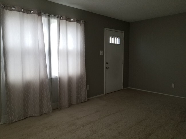 Photo - 2014 W 68th St