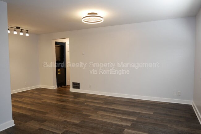 Photo - 6116 22nd Ave NW Unit 2