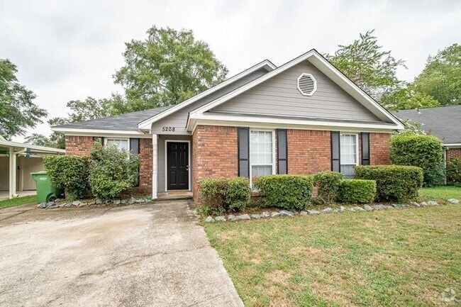 Building Photo - Charming 3BR House in Columbus