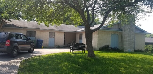 Building Photo - 2915 Eagle Rdg