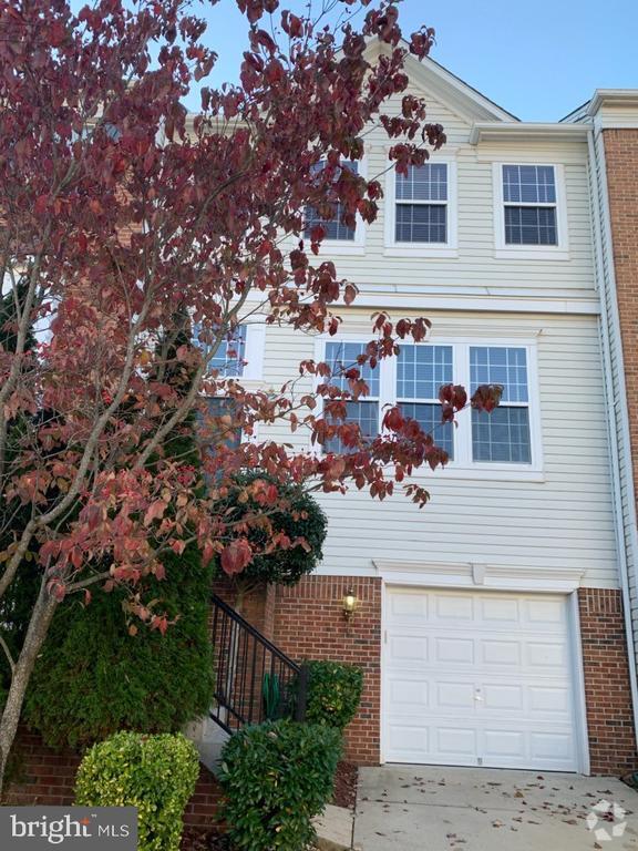 Building Photo - 22519 Maison Carree Square Rental