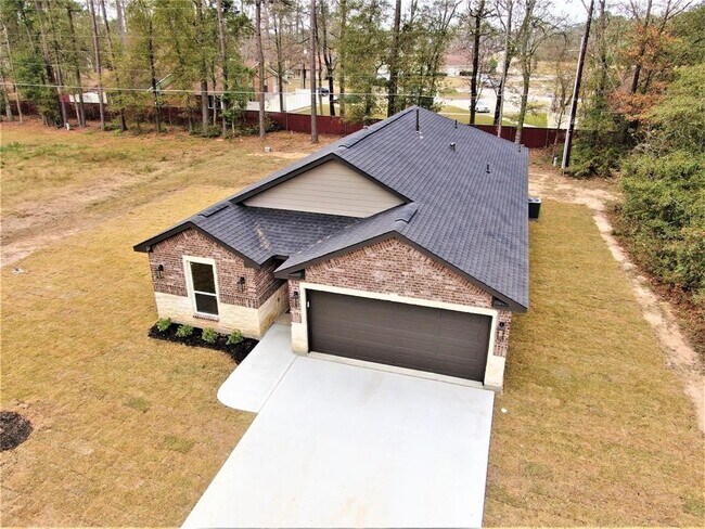 Photo - 611 Foxmeadow Ln