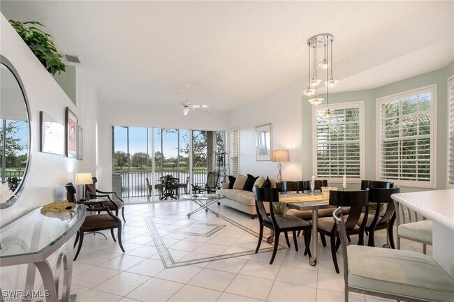 Building Photo - 2383 Ravenna Blvd Unit PH 202