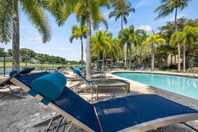 Photo - 5555 N Military Trl Unit Manoco