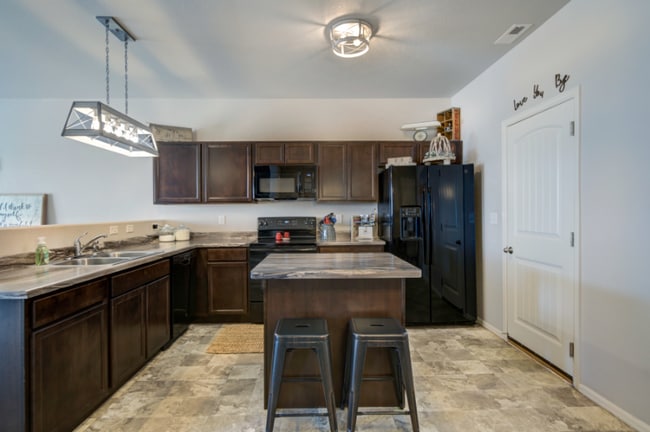 Photo - 7423 Sand Lake Heights