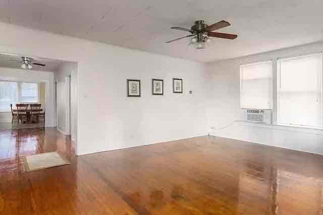 Photo - 135 Gilbert Ct