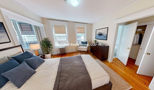 Building Photo - 231 Park Dr