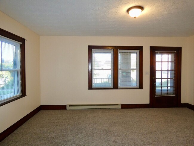 Photo - 24 Fairfax Ave Unit Apt #1
