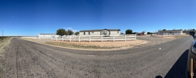 Building Photo - 17148 N Sunflower Ave Unit #4 Rental