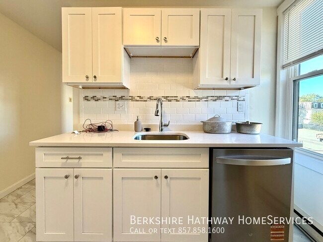 Photo - 35 Davis Sq Unit 9