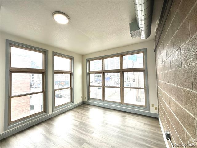 Building Photo - 1123 21st St Rental
