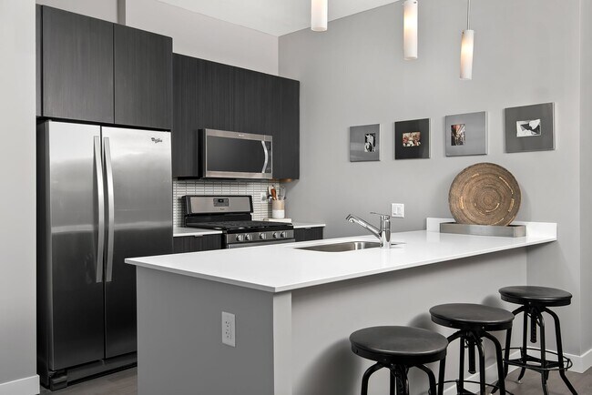 Photo - 626 W Randolph St Condo Unit 205