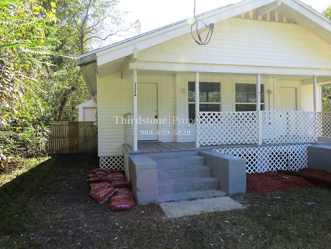 Building Photo - 3326 W 1st St