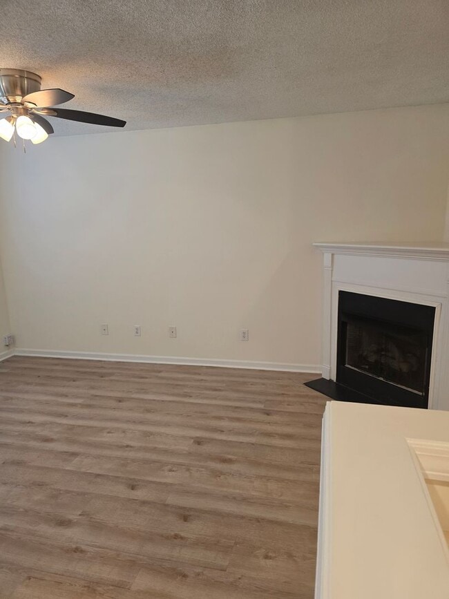 Photo - Townhome 2BR/2.5BA Located minutes from UNCC Campus!