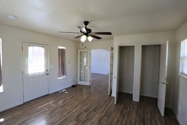 Photo - 1613 Fig Ave