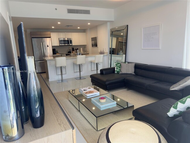 Building Photo - 9940 W Bay Harbor Dr Unit 4A-S Rental
