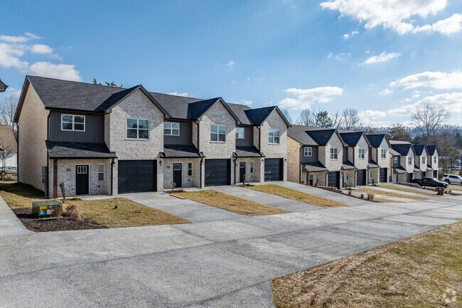 Photo - 1416 Gabriella Mae Way