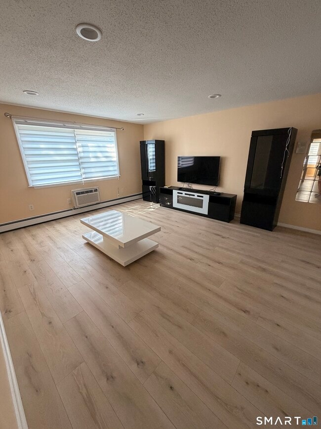 Photo - 265 Burritt St Unit 105
