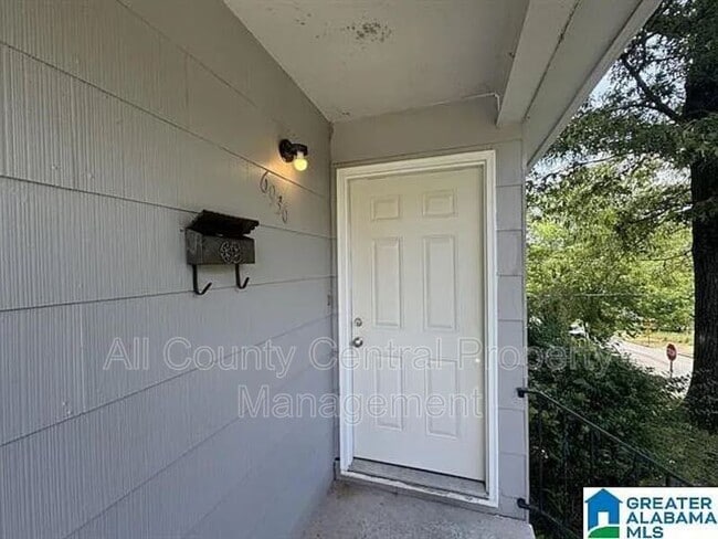 Photo - 6936 66th St S