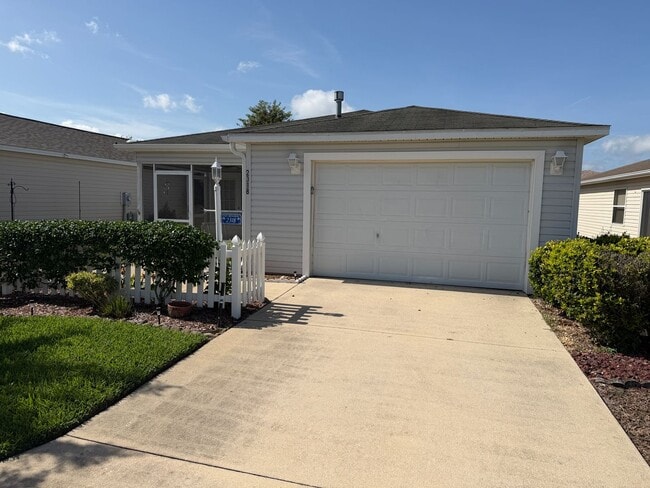 Photo - 2318 Oak Bend Pl