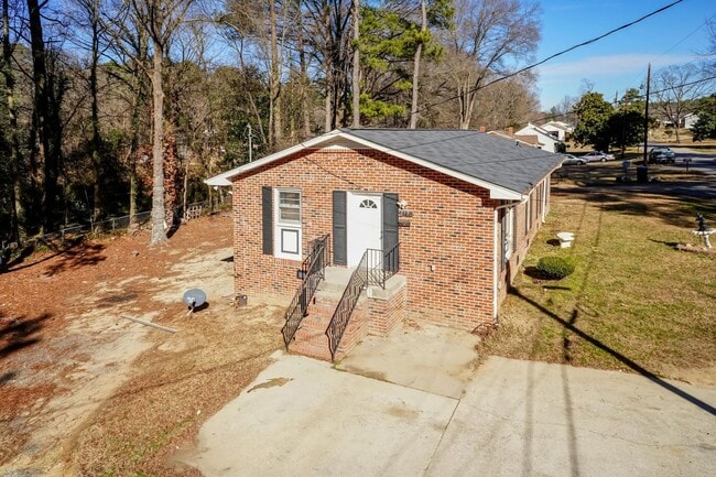 Photo - Large Single Family Home!