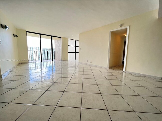 Photo - 18181 NE 31st Ct Unit 2705