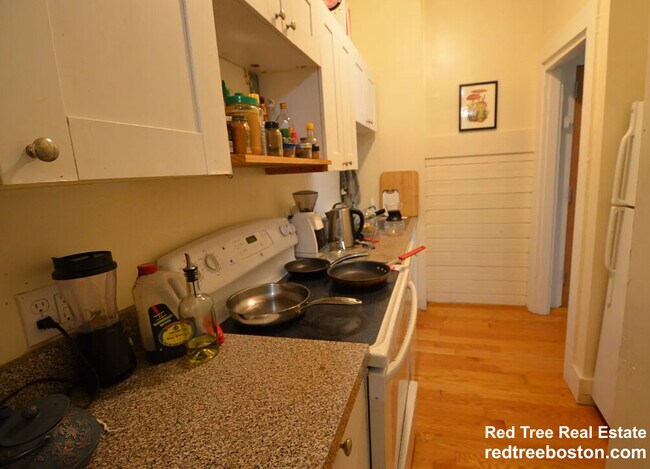 Photo - 35 Brookline St