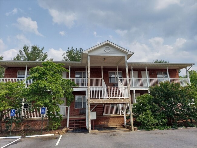 Building Photo - 167 N Street Unit 167 Apt 14