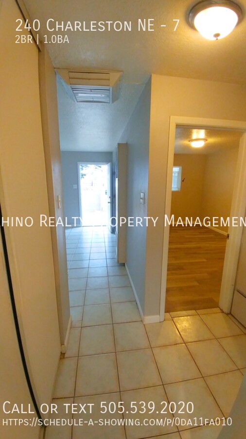 Photo - 240 Charleston St NE Unidad 7