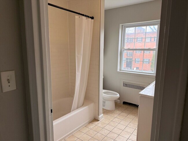 Photo - 41 Niles St Unidad N2 2a