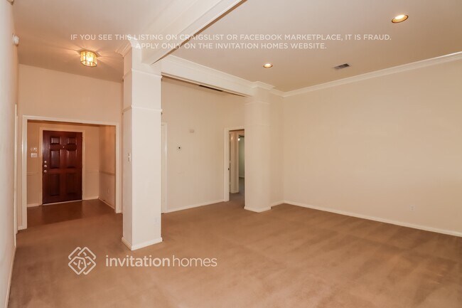 Photo - 383 Hyland Ln