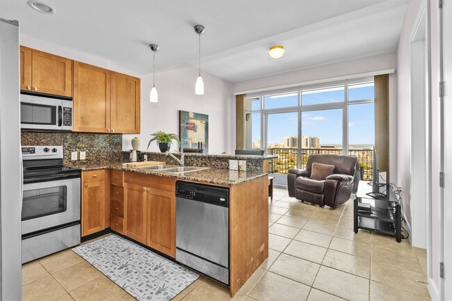 Building Photo - 500 Seawall Blvd Unit 1105